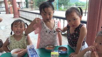 塘主晨晨吃瓜的视频,塘主晨晨带你领略吃瓜乐趣