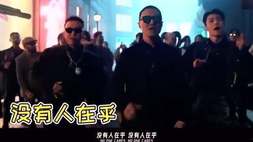 吃瓜撑坏肚子视频,警惕夏日消暑陷阱